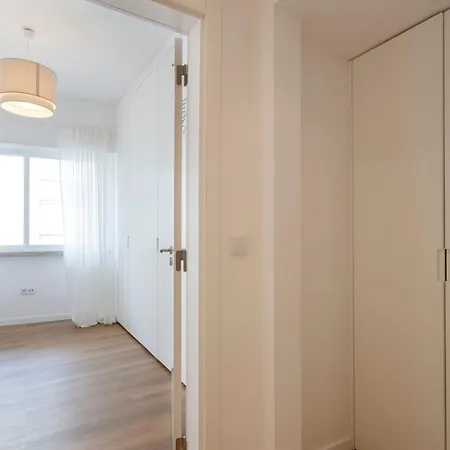 Brand New 2br In Alcantara Lizbona
