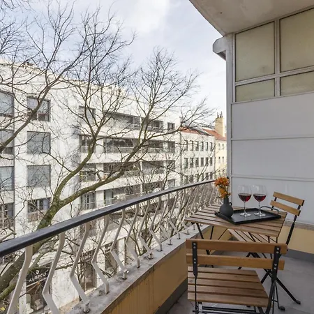 Lägenhet The Alcantara Metropolitan Apartment, Gateway To The Lisboa