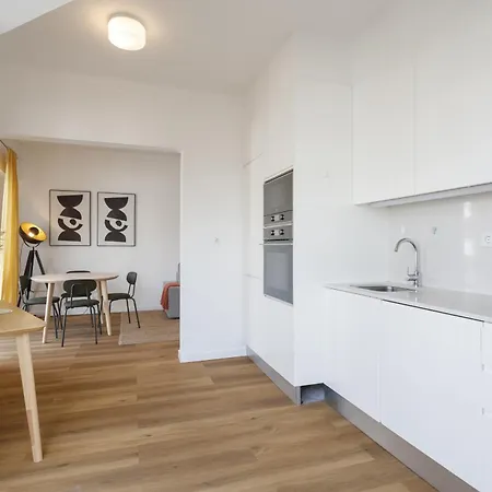 The Alcantara Metropolitan Apartment, Gateway To The Lisboa