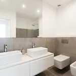 Appartement The Alcantara Metropolitan Apartment, Gateway To The