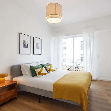 Brand New 2br In Alcantara * Lisboa